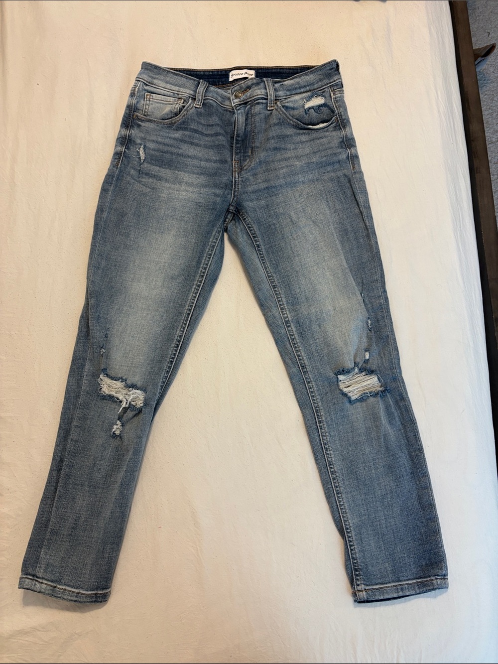Light Wash Skinny Ripped Women's Jeans